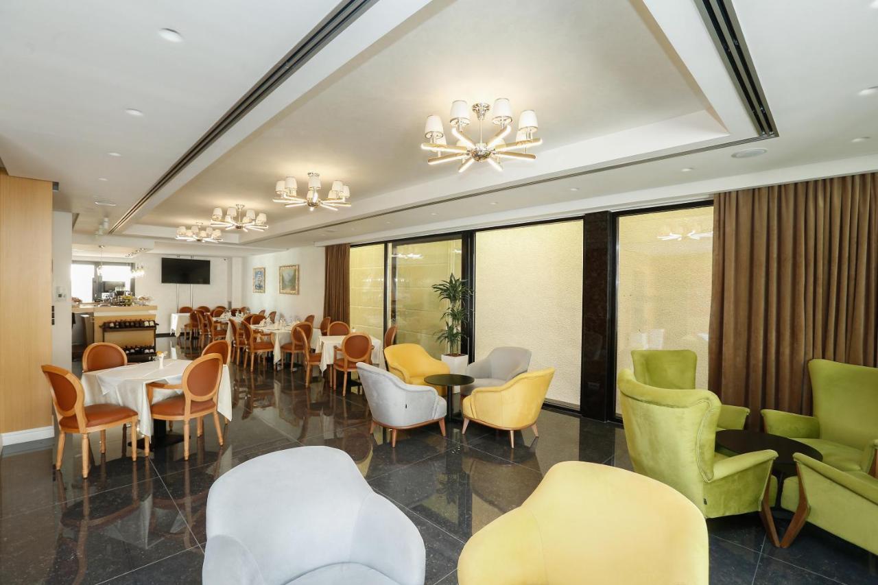 Oxford 4* Tirana